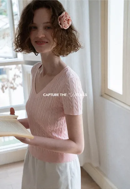 V Neck Cable Knit Short Sleeve Sweater