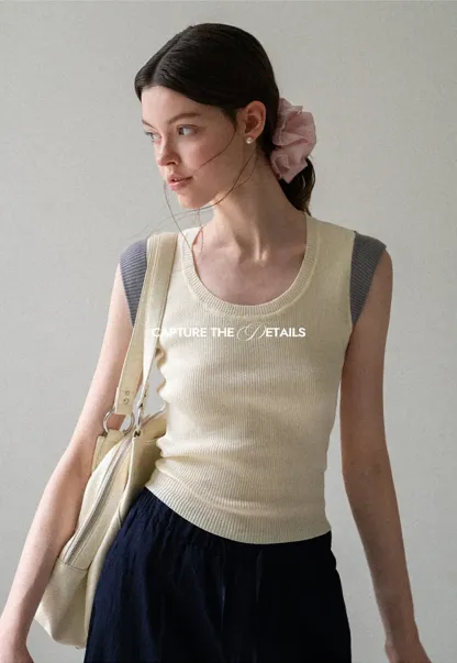 Contrast Shoulder Panel Knit Sleeveless Top
