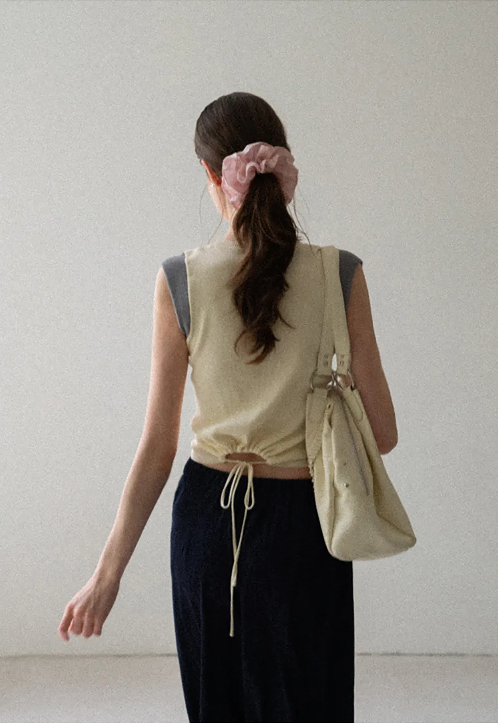 Contrast Shoulder Panel Knit Sleeveless Top