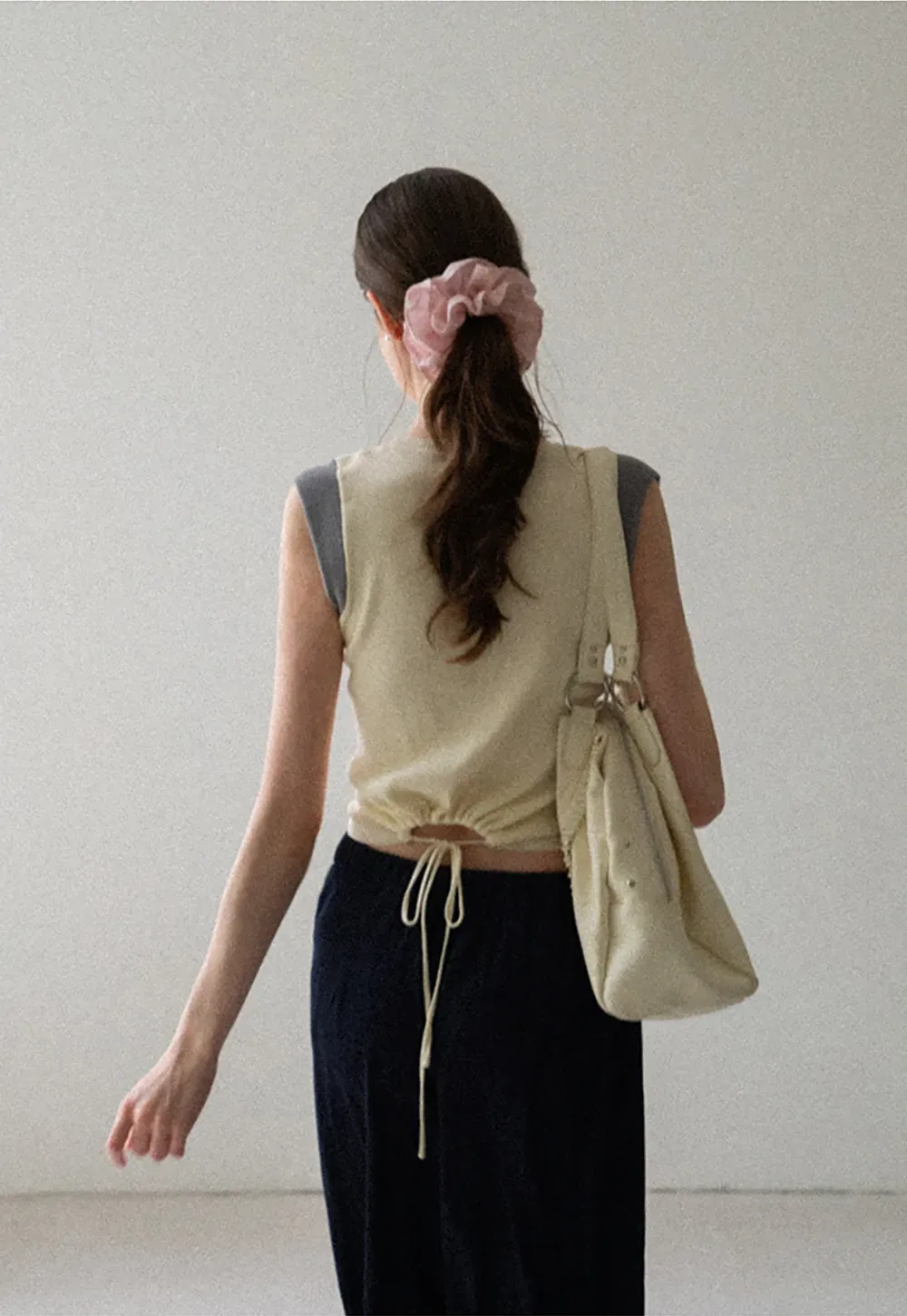 Contrast Shoulder Panel Knit Sleeveless Top
