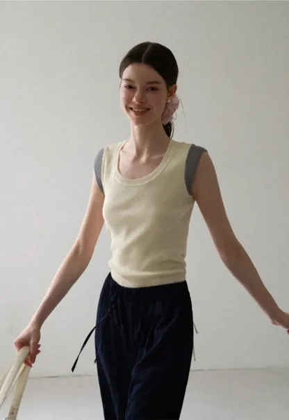 Contrast Shoulder Panel Knit Sleeveless Top