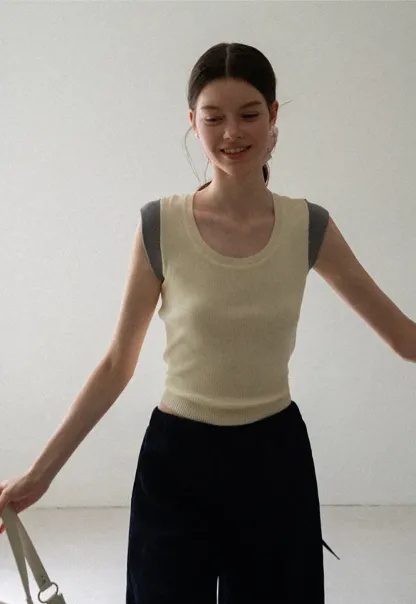 Contrast Shoulder Panel Knit Sleeveless Top