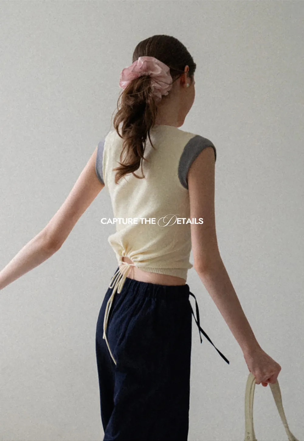 Contrast Shoulder Panel Knit Sleeveless Top
