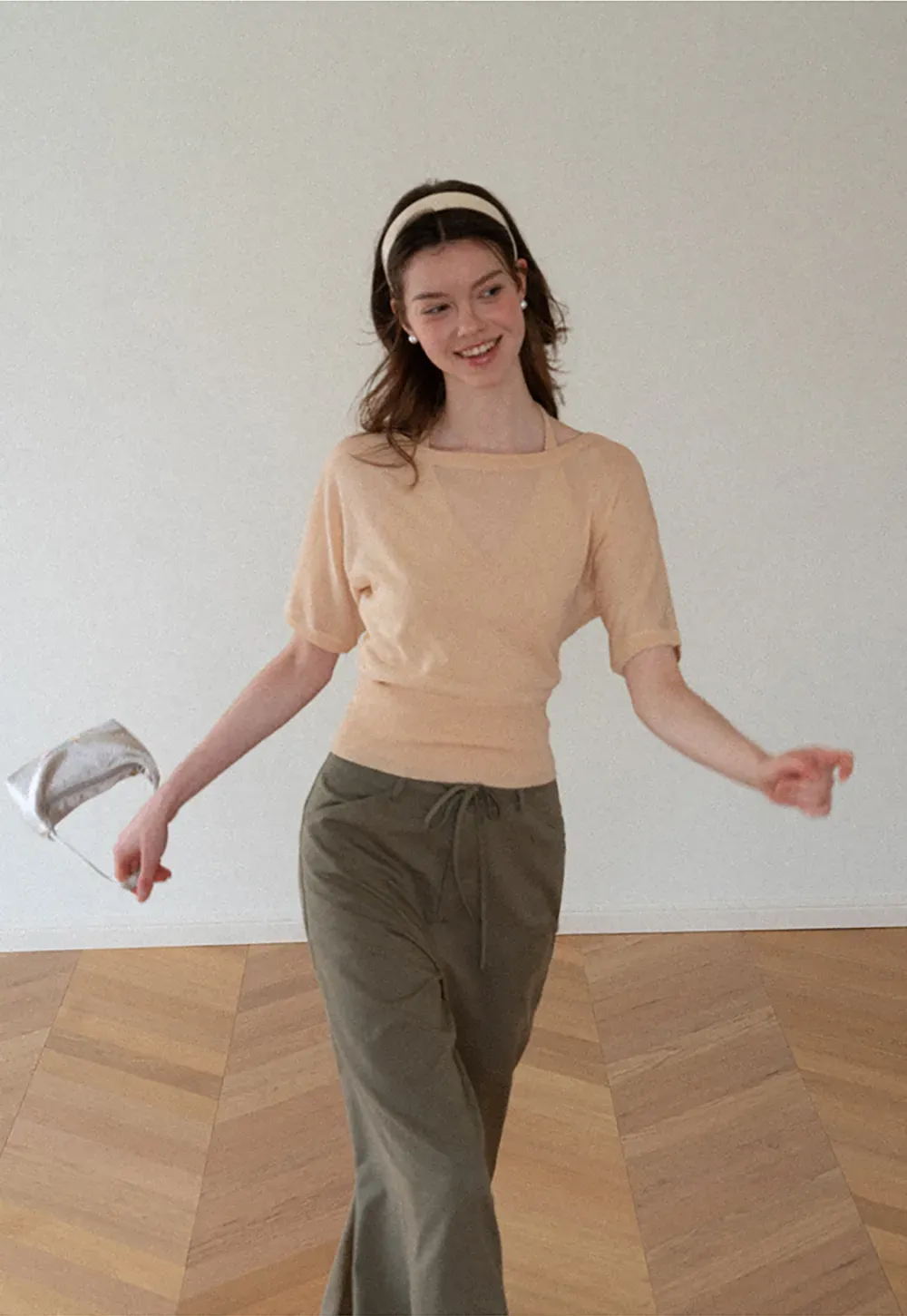 Asymmetrical Neck Cropped Woolen Knit Sweater