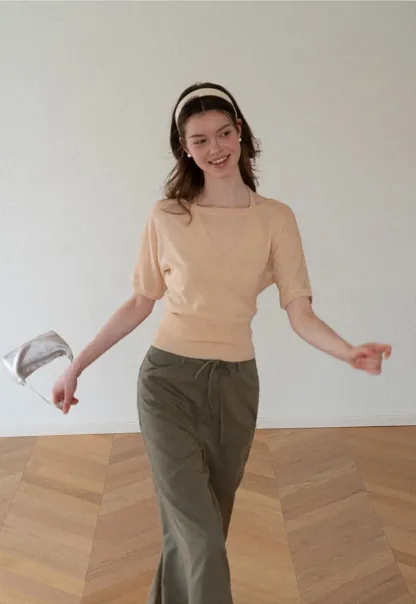 Asymmetrical Neck Cropped Woolen Knit Sweater