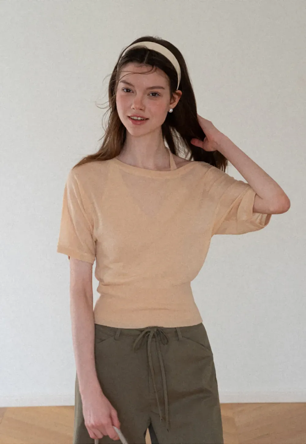 Asymmetrical Neck Cropped Woolen Knit Sweater