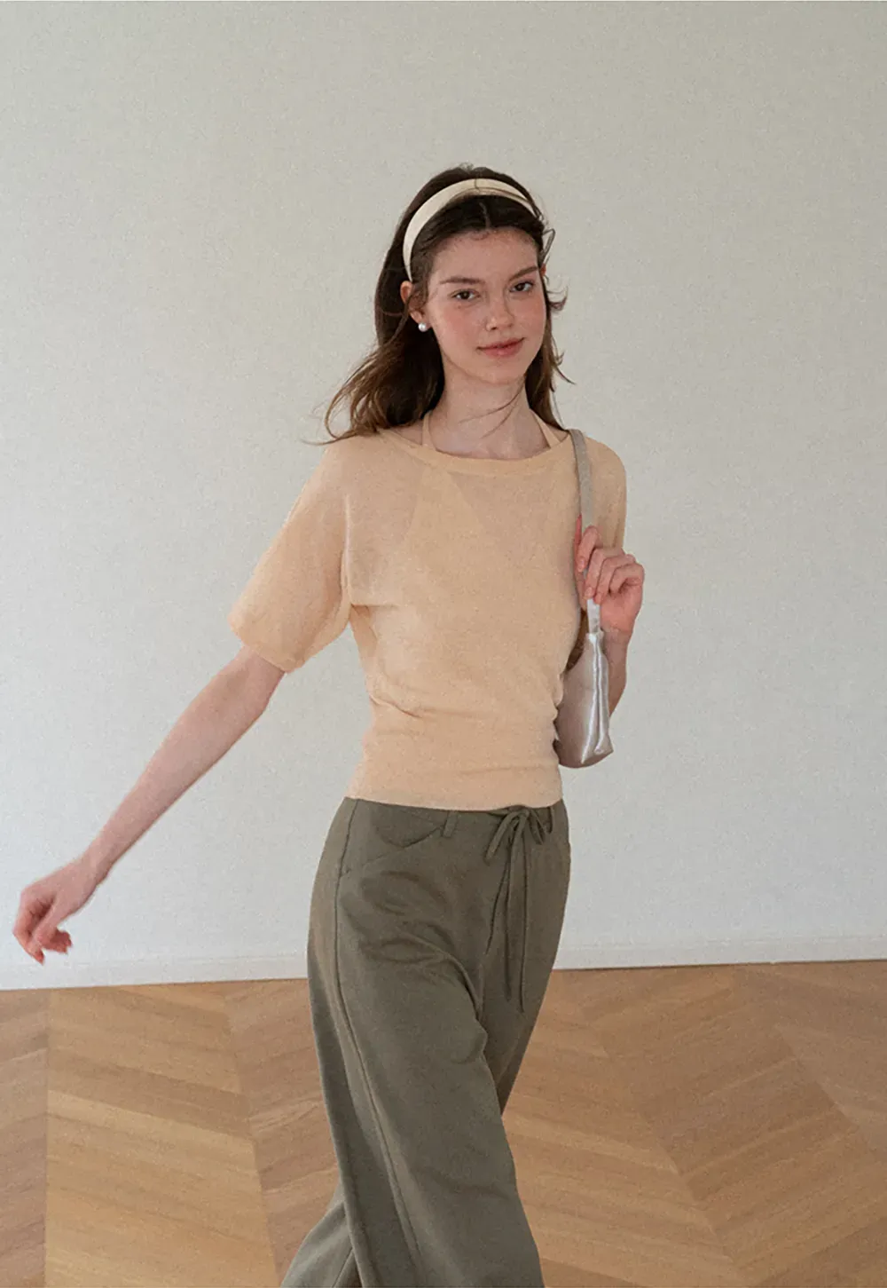 Asymmetrical Neck Cropped Woolen Knit Sweater