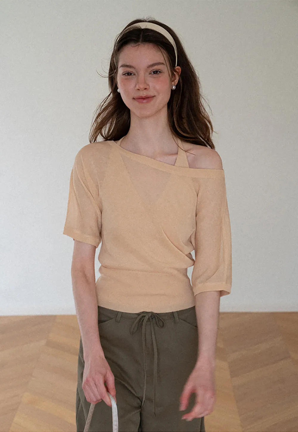 Asymmetrical Neck Cropped Woolen Knit Sweater