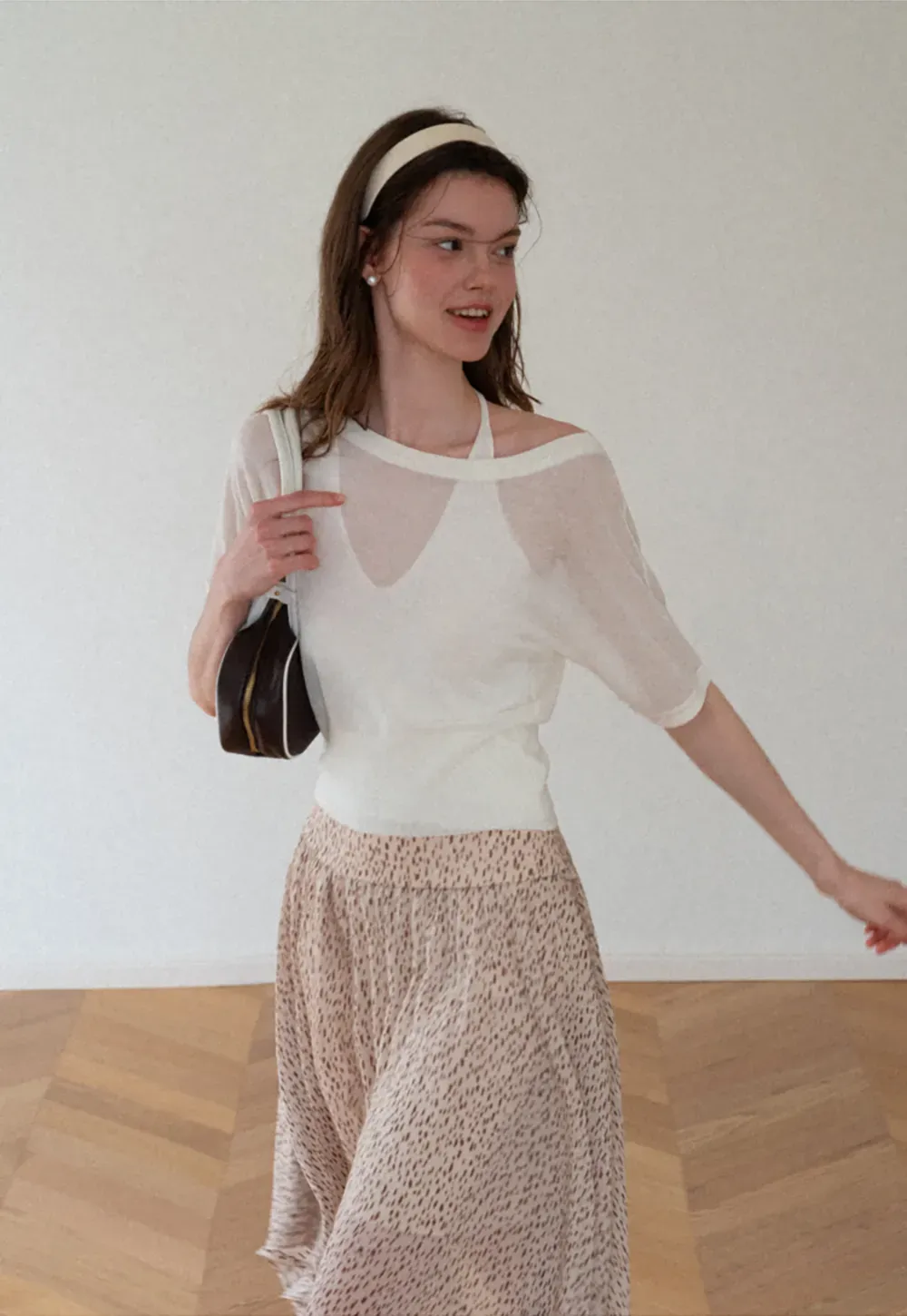 Asymmetrical Neck Cropped Woolen Knit Sweater