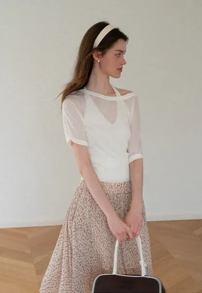 Asymmetrical Neck Cropped Woolen Knit Sweater