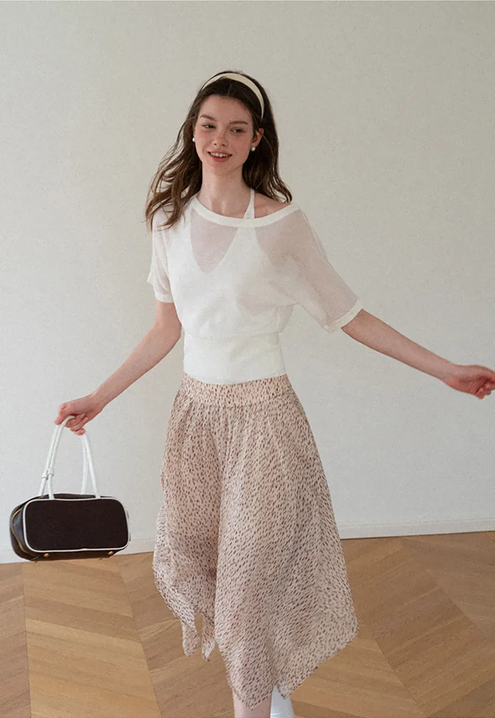 Asymmetrical Neck Cropped Woolen Knit Sweater