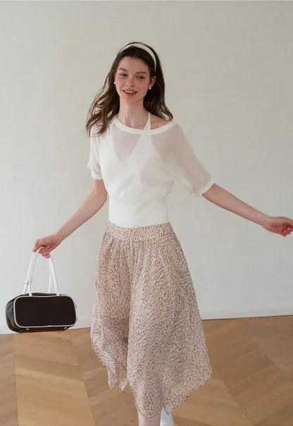 Asymmetrical Neck Cropped Woolen Knit Sweater