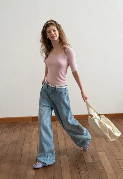 Ribbed Knit Short Sleeve Crew Neck Sweater