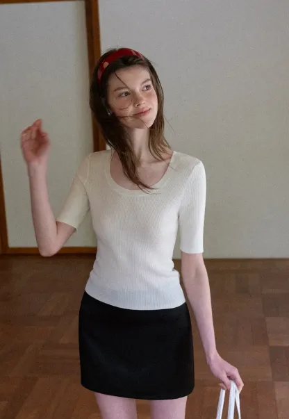 Ribbed Knit Short Sleeve Crew Neck Sweater