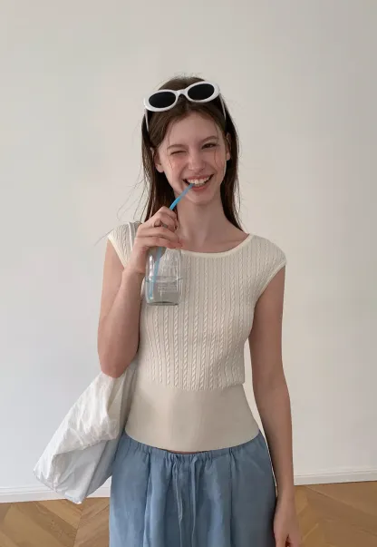 Cable Knit Cropped Sleeveless Knit Sweater