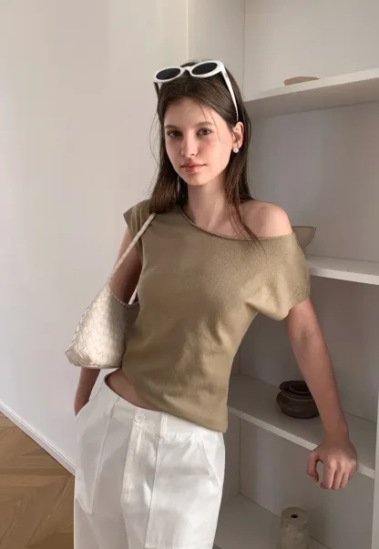 Off Shoulder Short Sleeve Knit Top