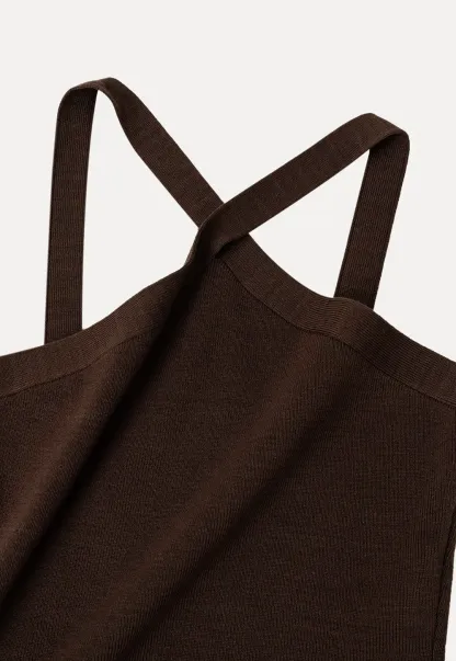 Cross Back Cropped Woolen Knit Sweater