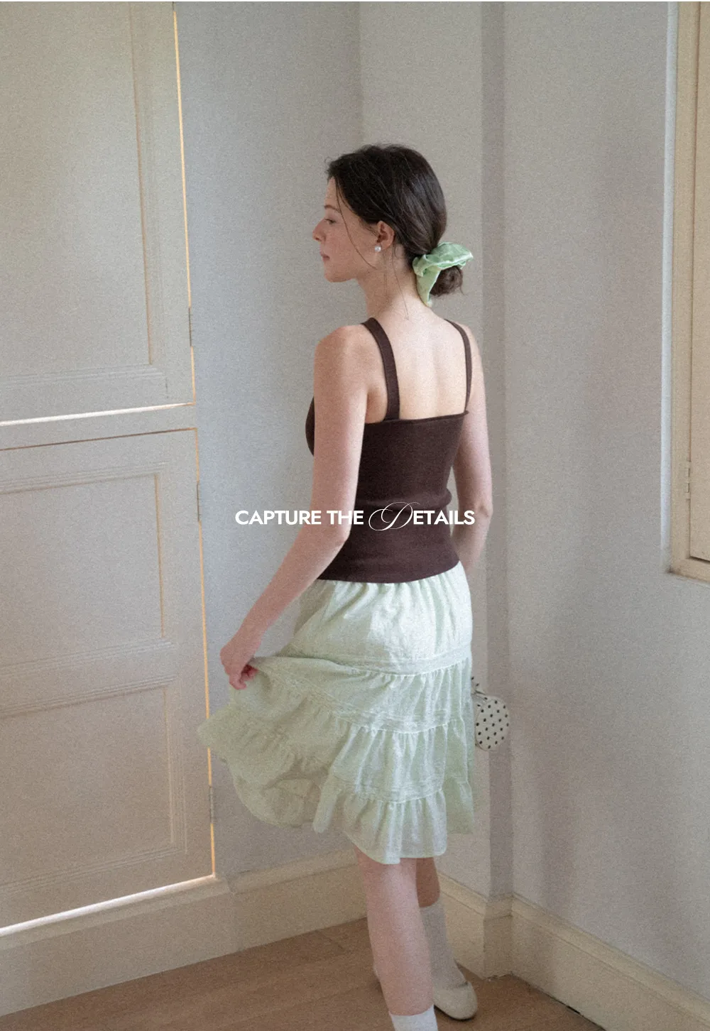 Cross Back Cropped Woolen Knit Sweater