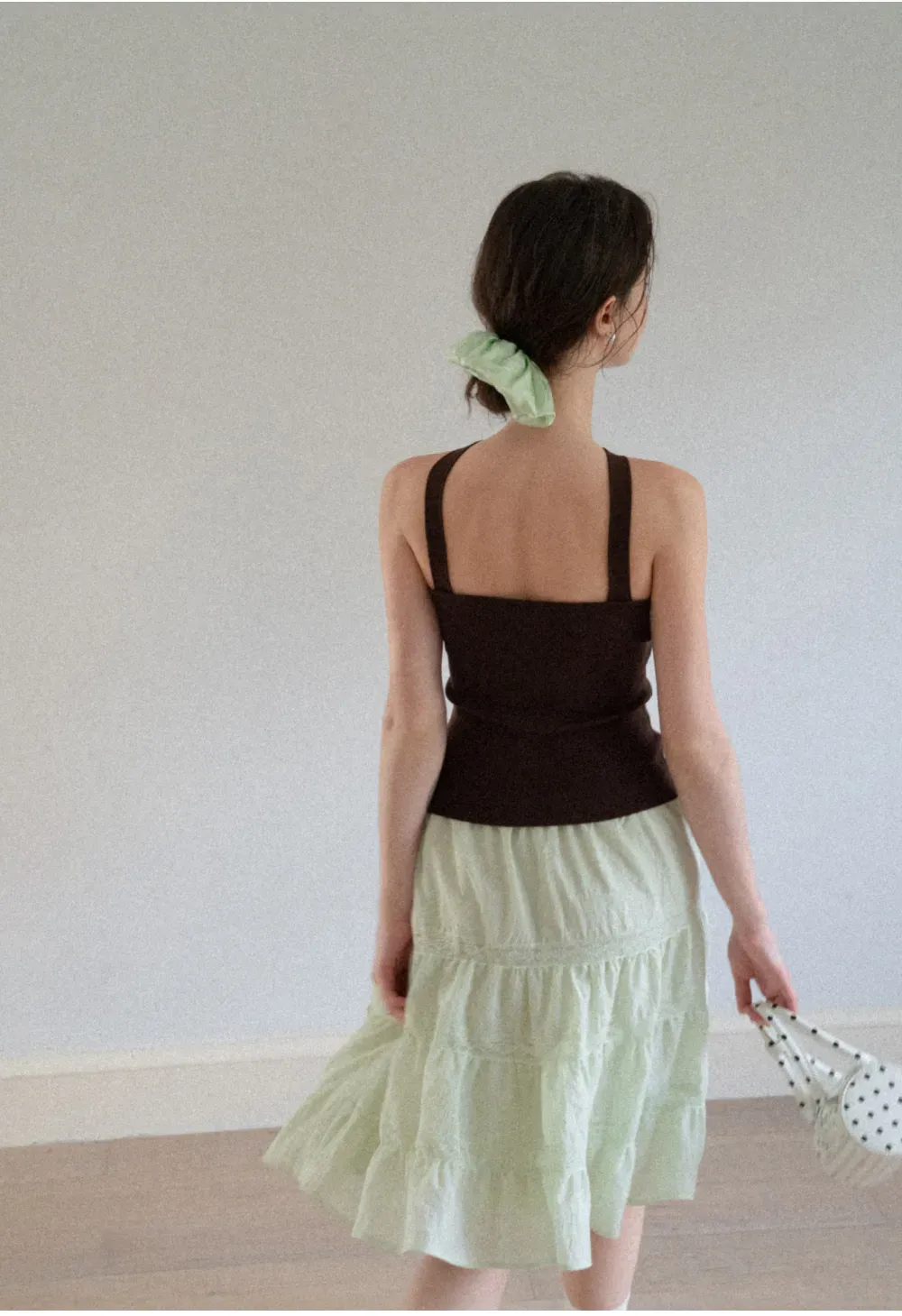 Cross Back Cropped Woolen Knit Sweater