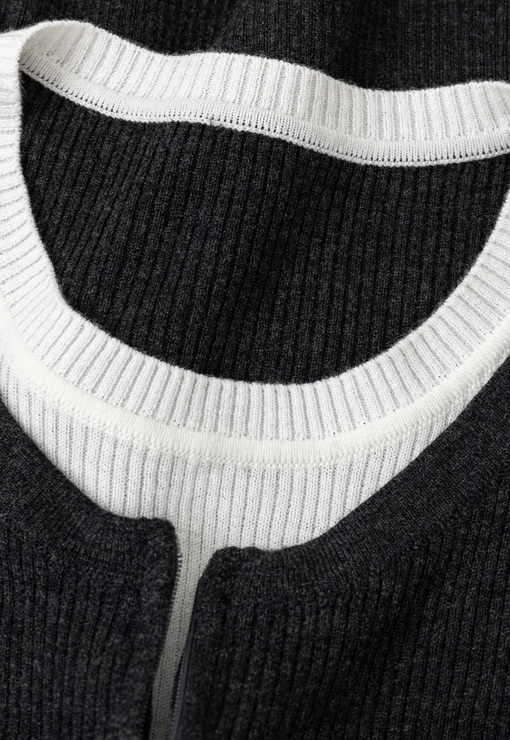 Cropped Ribbed Knit Sweater with Contrast Trim