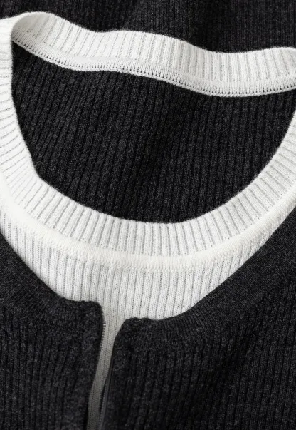 Cropped Ribbed Knit Sweater with Contrast Trim