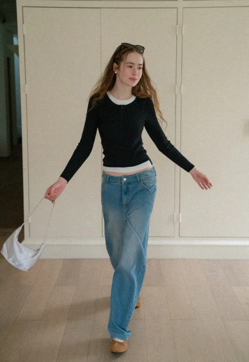 Cropped Ribbed Knit Sweater with Contrast Trim
