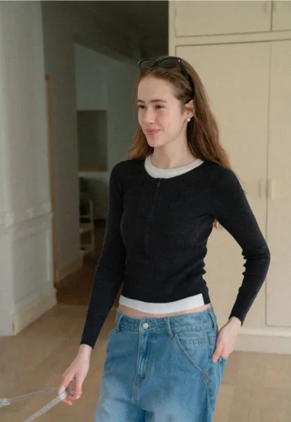 Cropped Ribbed Knit Sweater with Contrast Trim