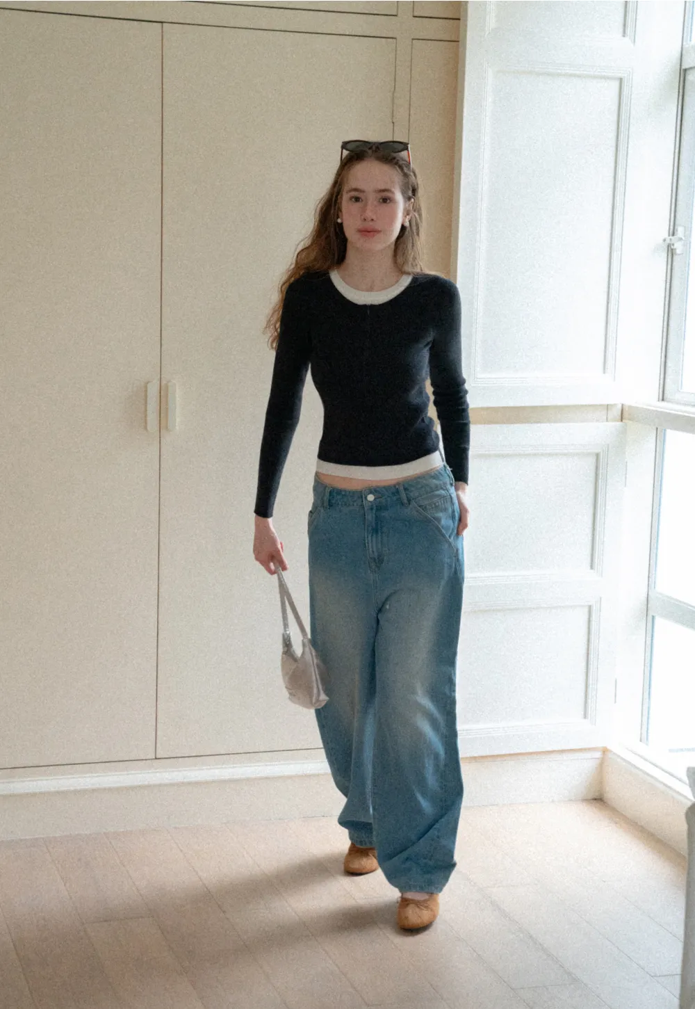 Cropped Ribbed Knit Sweater with Contrast Trim
