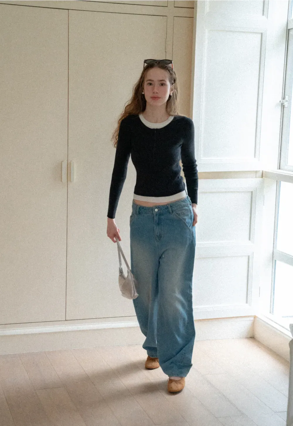 Cropped Ribbed Knit Sweater with Contrast Trim