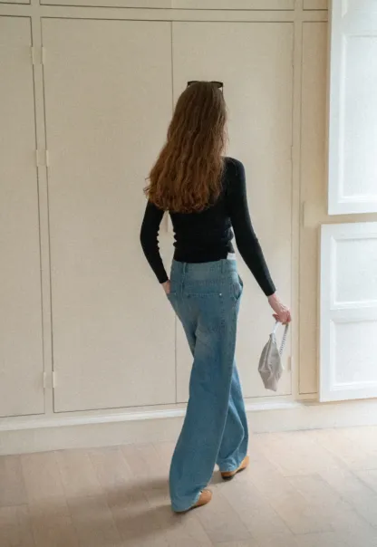 Cropped Ribbed Knit Sweater with Contrast Trim
