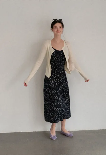 Cropped Ribbed Knit Cardigan with Button Front