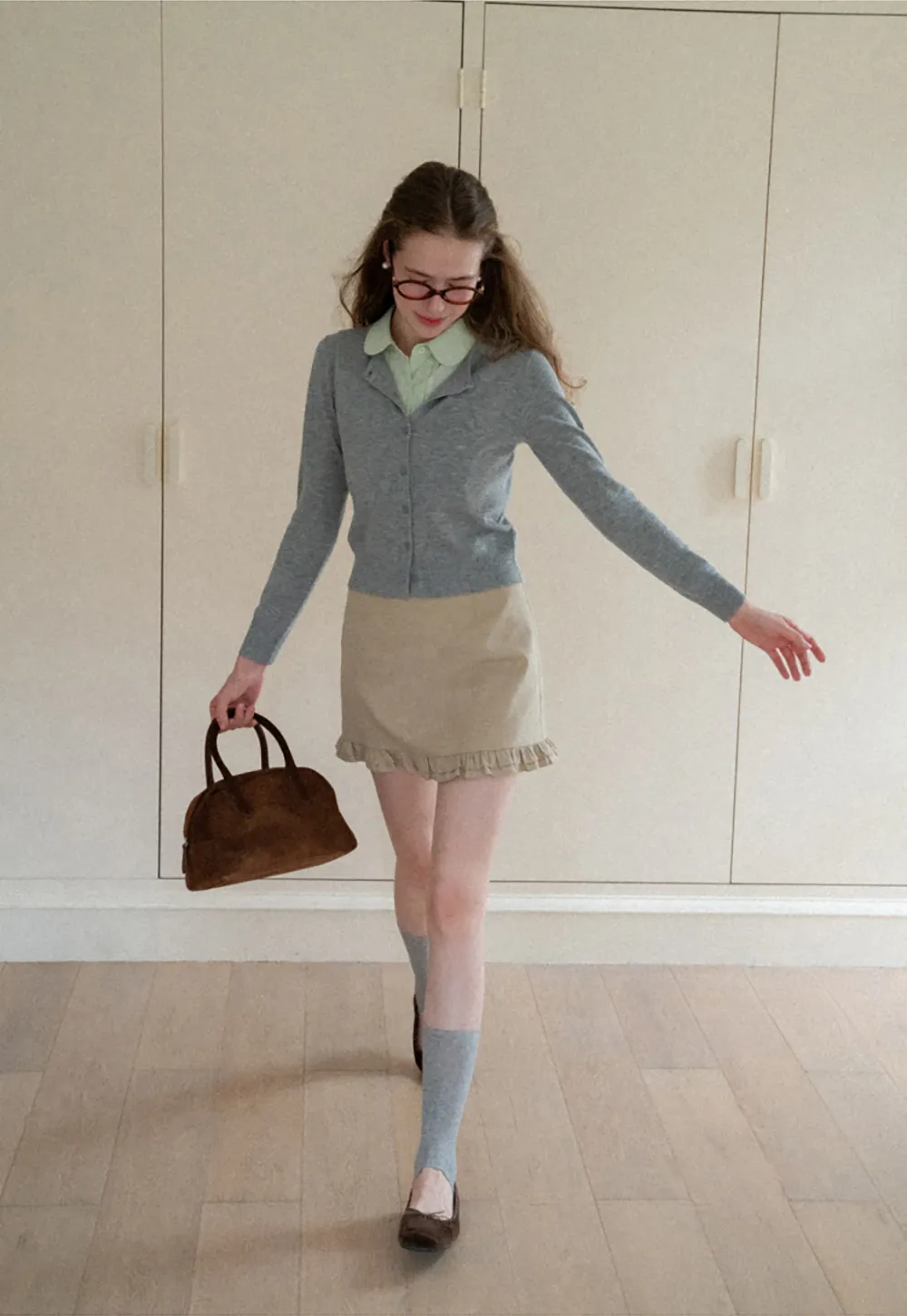 Cropped Cardigan with Collar Detail Woolen Knit Sweater