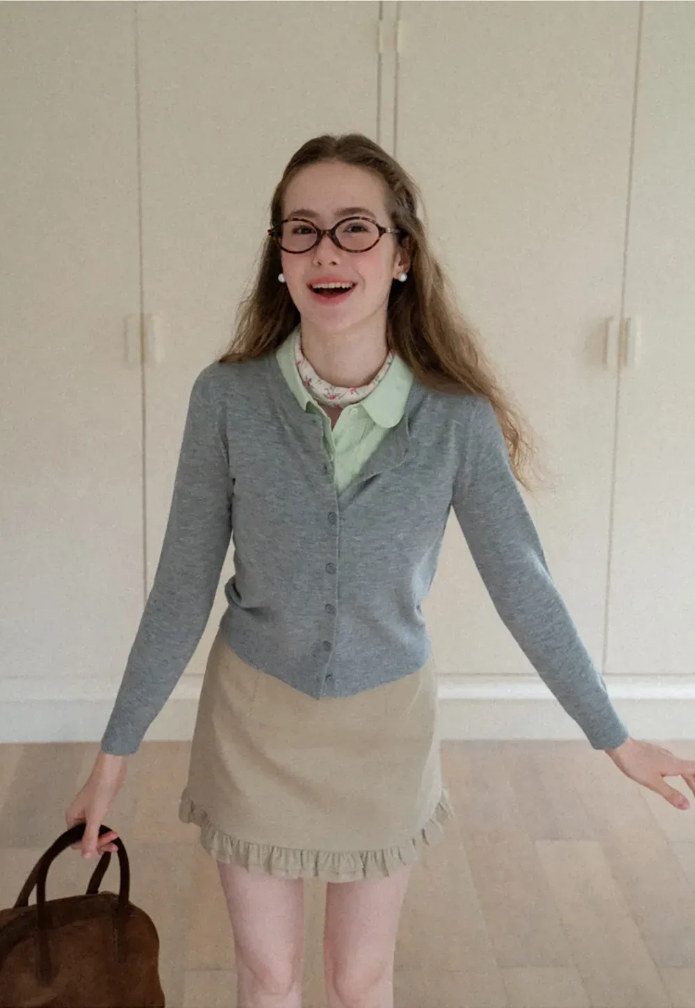 Cropped Cardigan with Collar Detail Woolen Knit Sweater