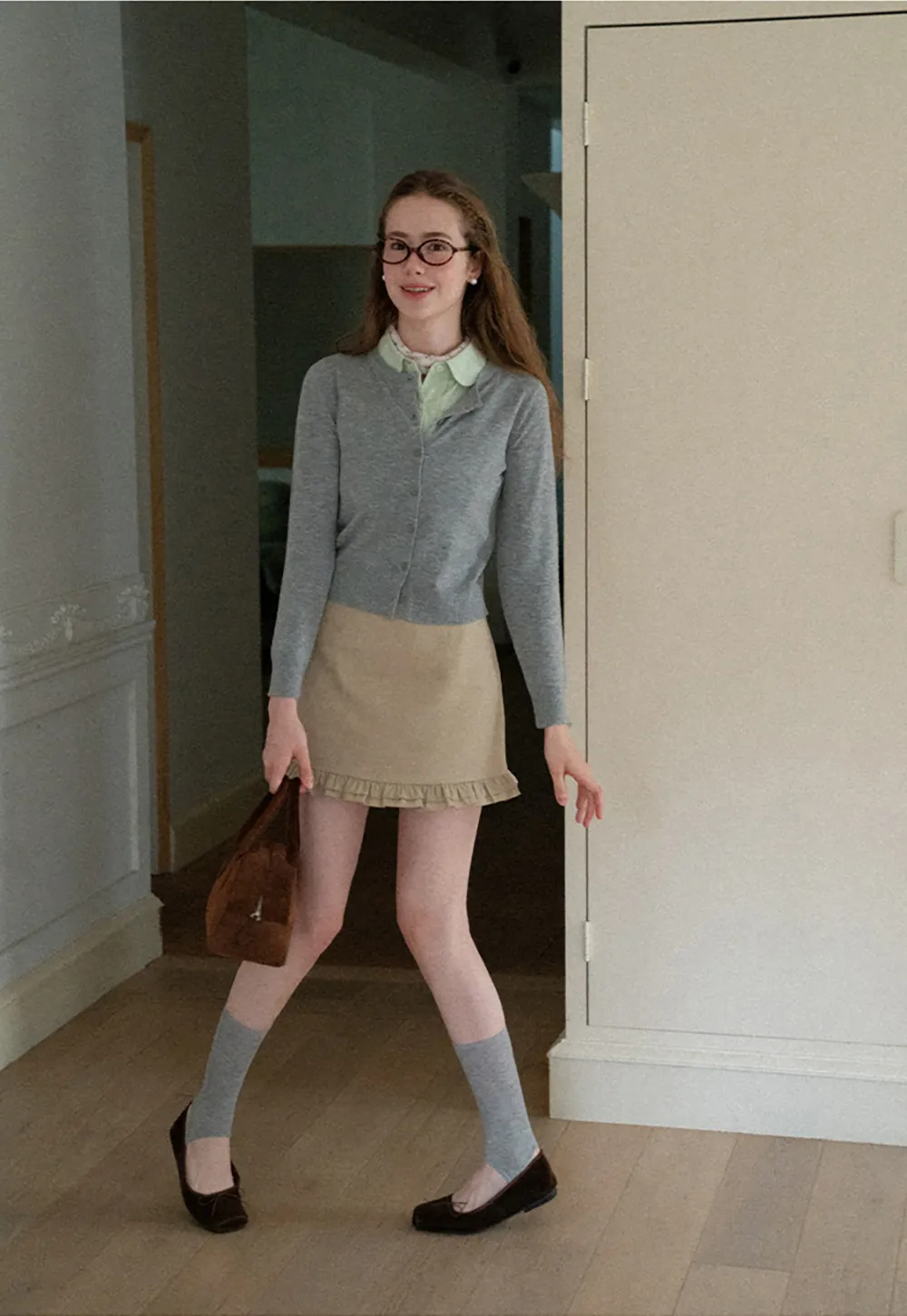 Cropped Cardigan with Collar Detail Woolen Knit Sweater