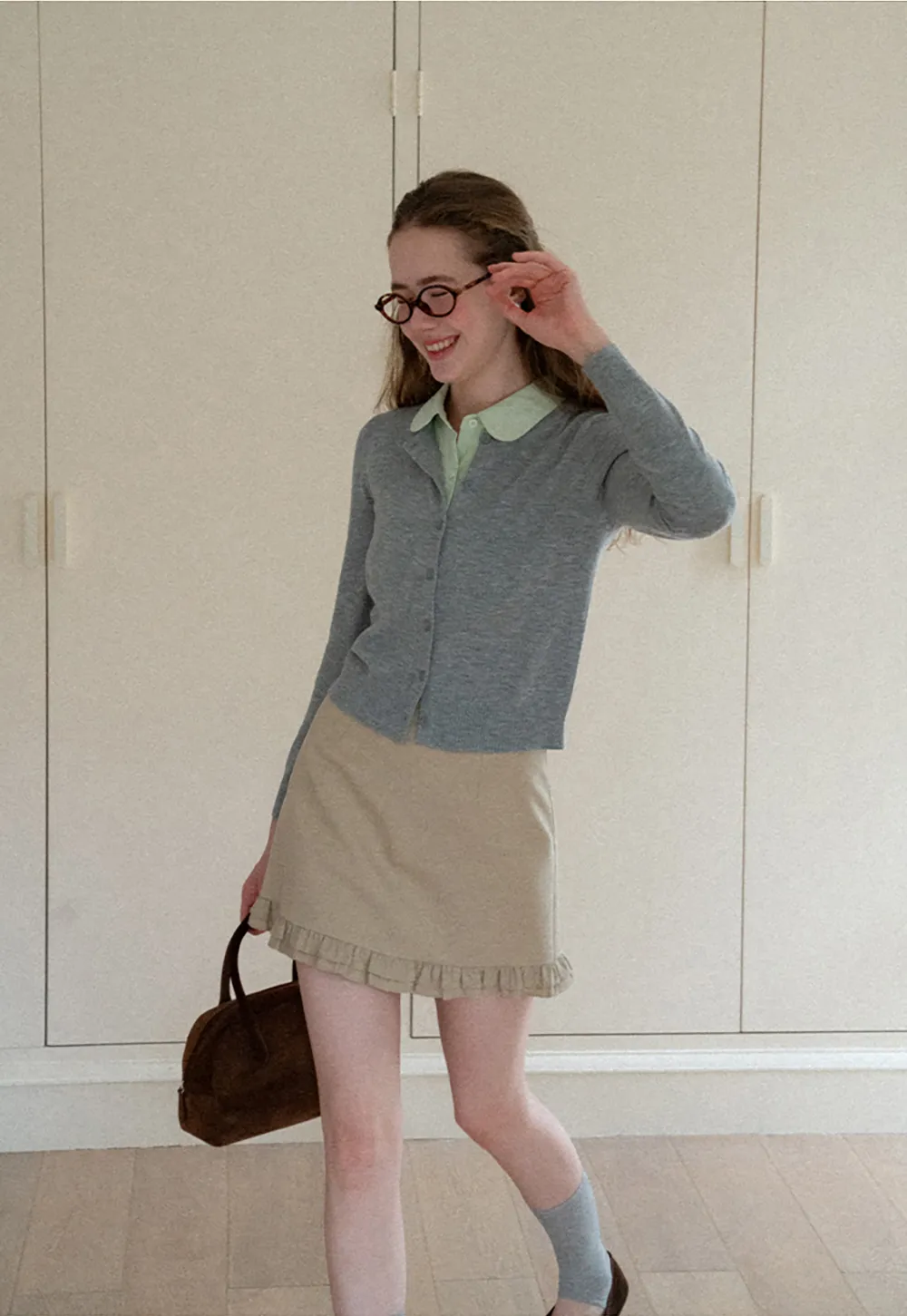 Cropped Cardigan with Collar Detail Woolen Knit Sweater