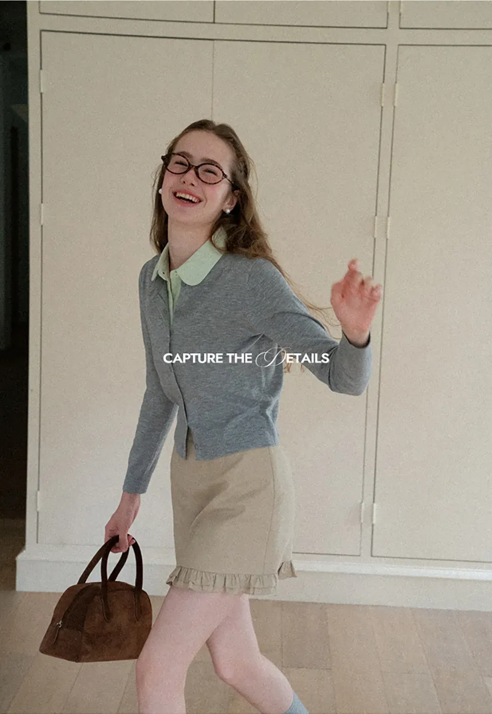 Cropped Cardigan with Collar Detail Woolen Knit Sweater