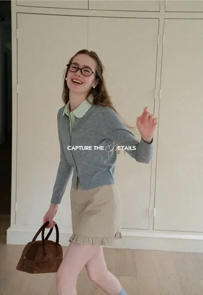 Cropped Cardigan with Collar Detail Woolen Knit Sweater