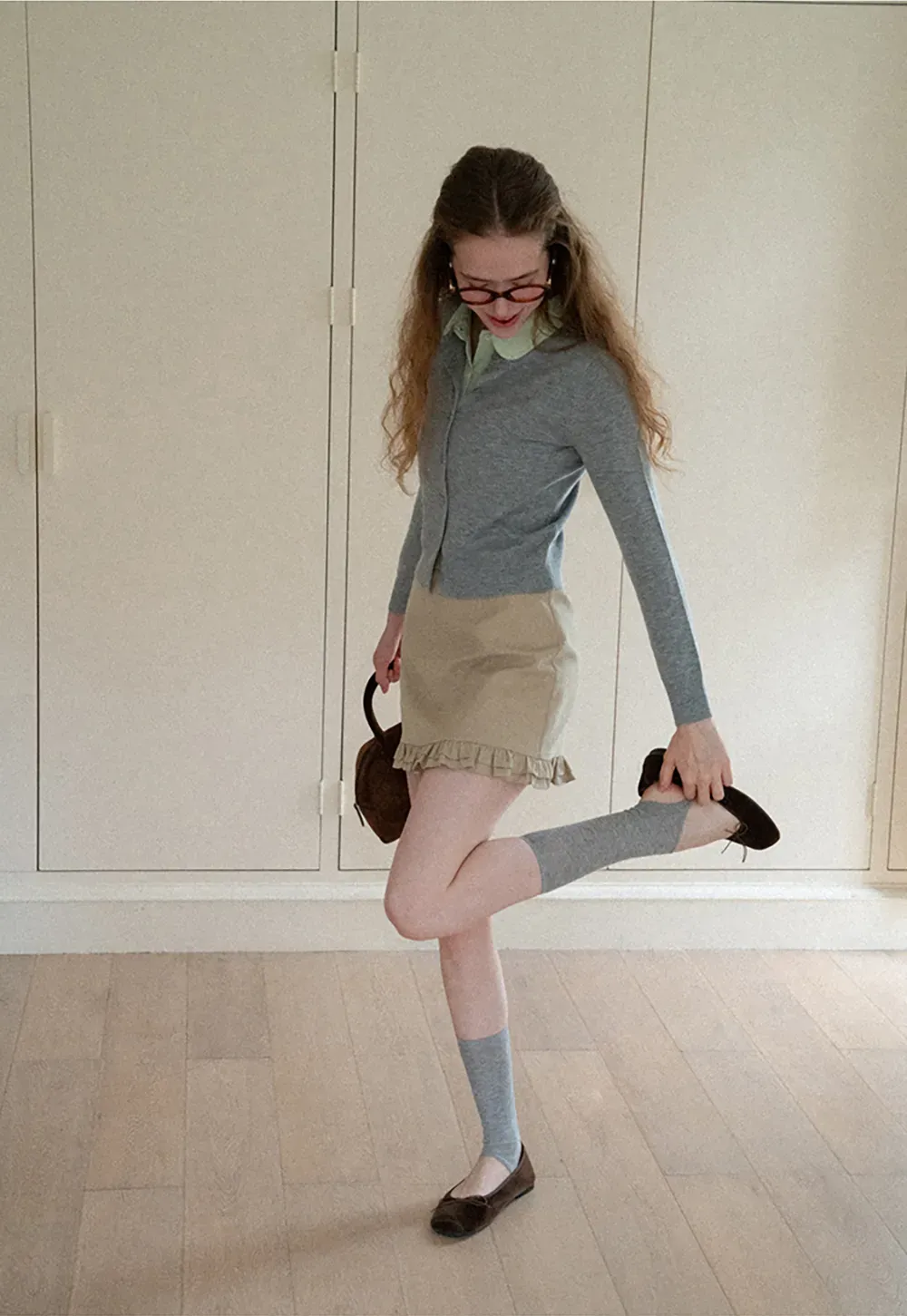 Cropped Cardigan with Collar Detail Woolen Knit Sweater