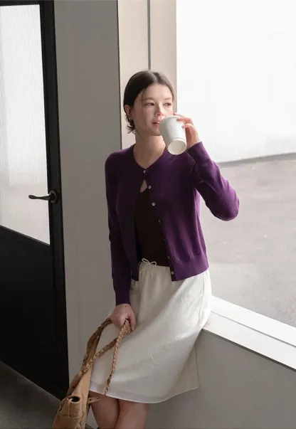 Cropped Cardigan with Collar Detail Woolen Knit Sweater