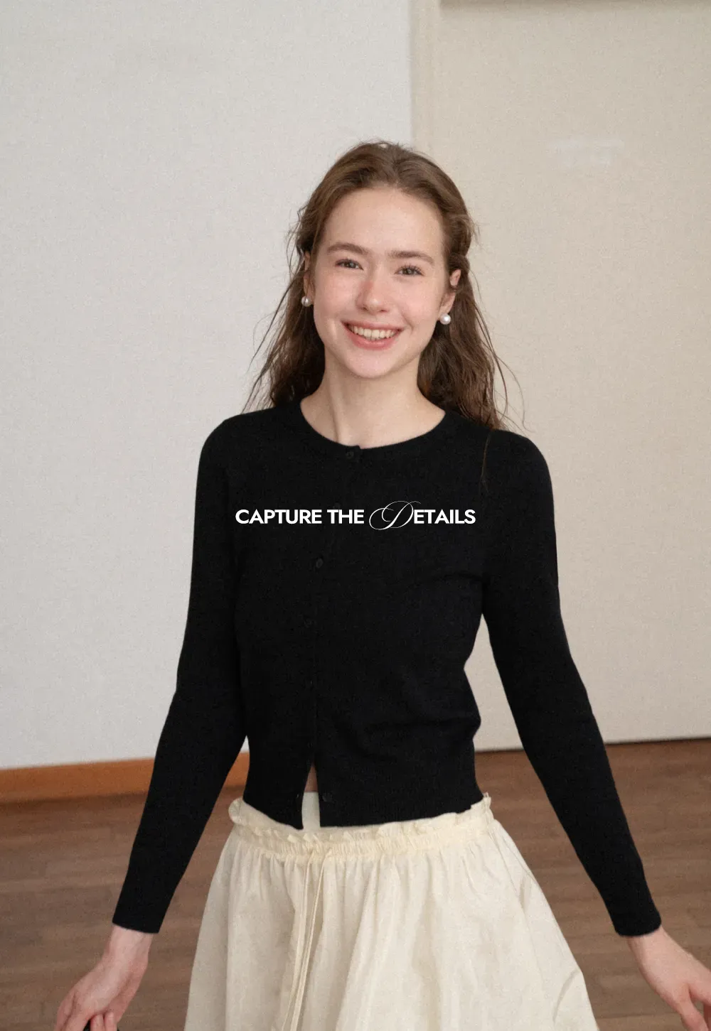 Cropped Cardigan with Collar Detail Woolen Knit Sweater