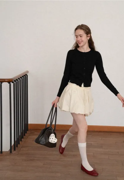 Cropped Cardigan with Collar Detail Woolen Knit Sweater