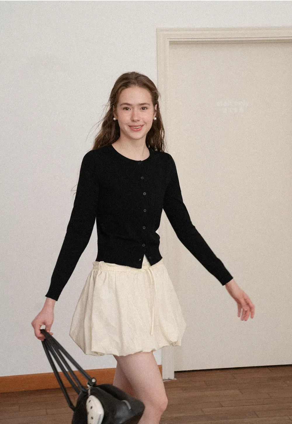 Cropped Cardigan with Collar Detail Woolen Knit Sweater