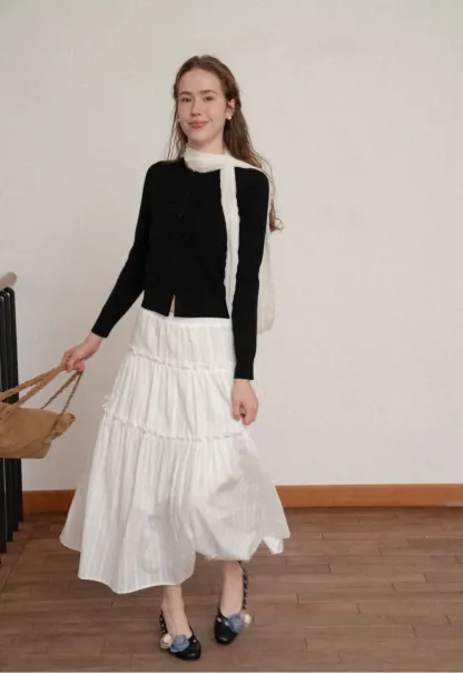 Cropped Cardigan with Collar Detail Woolen Knit Sweater