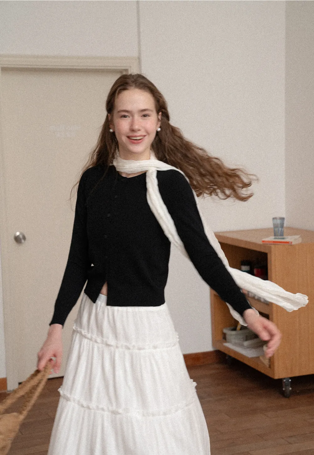 Cropped Cardigan with Collar Detail Woolen Knit Sweater