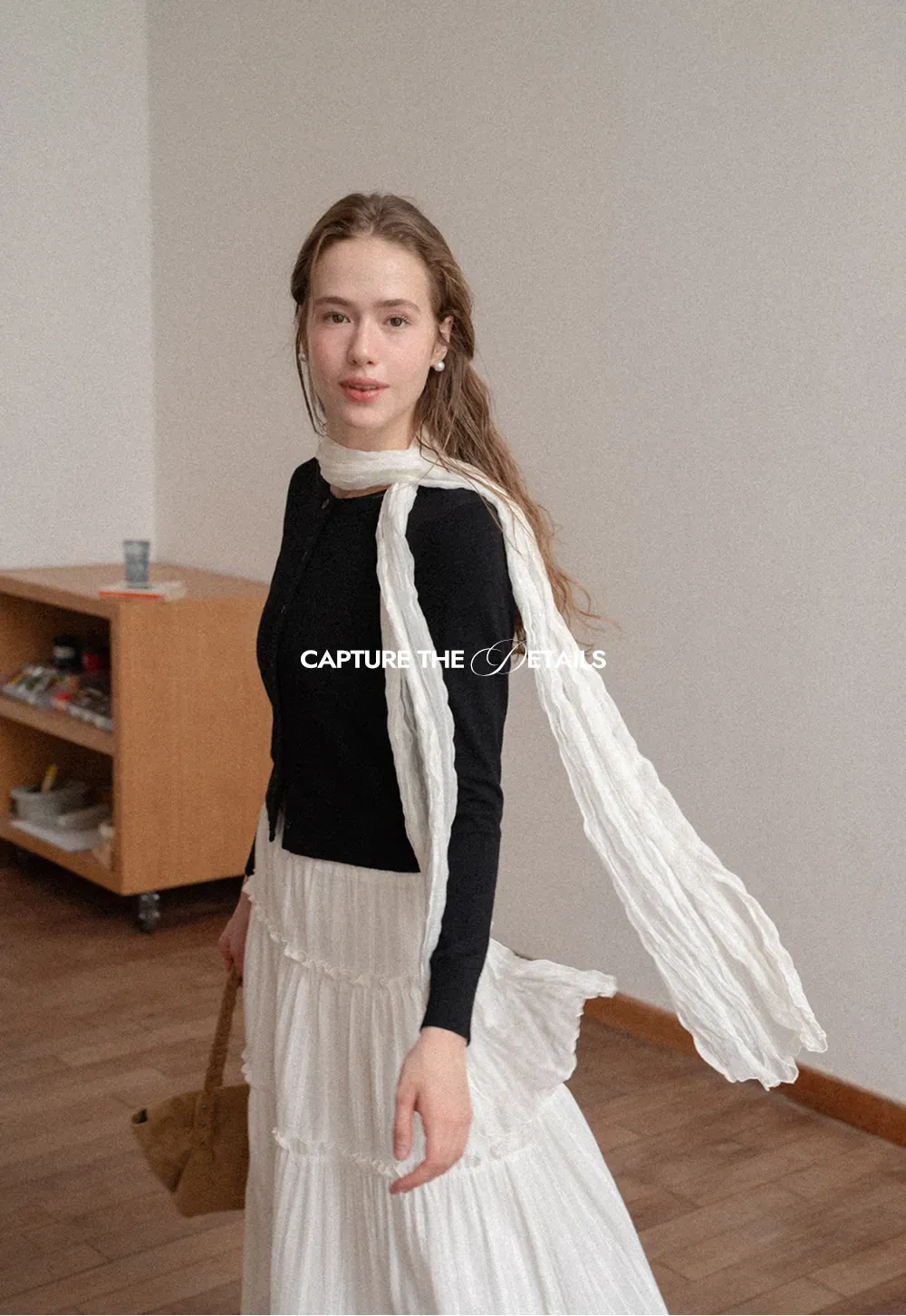 Cropped Cardigan with Collar Detail Woolen Knit Sweater