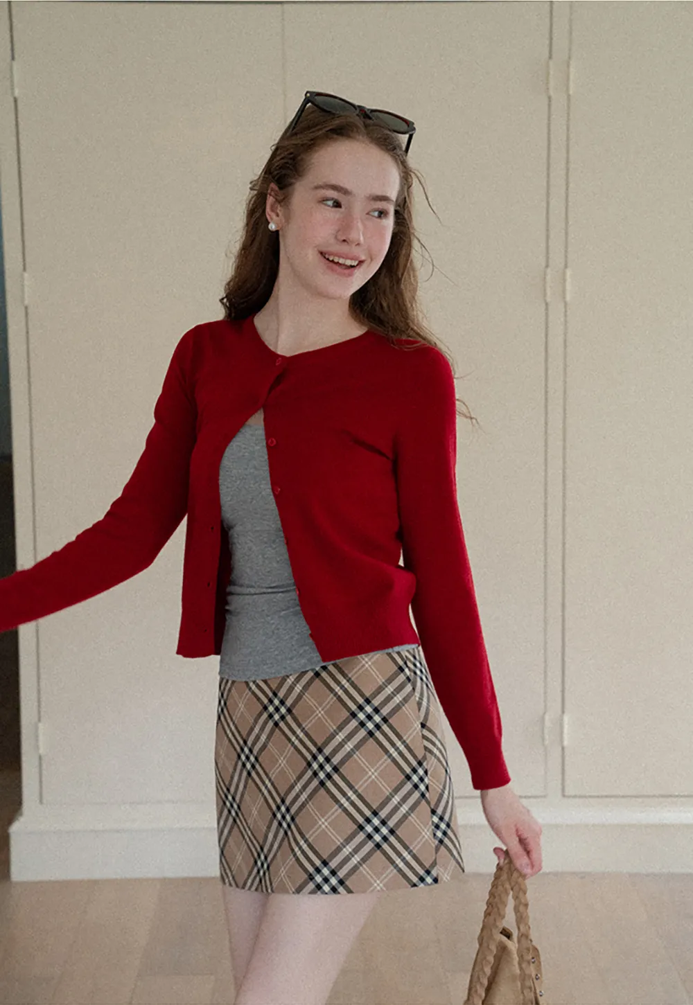 Cropped Cardigan with Collar Detail Woolen Knit Sweater