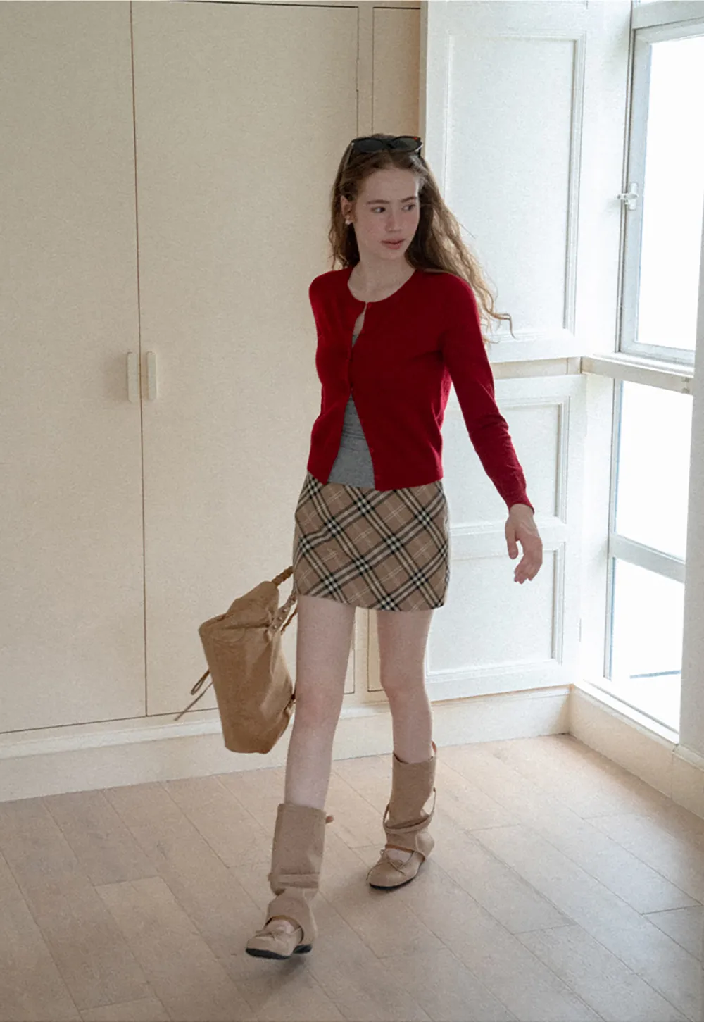Cropped Cardigan with Collar Detail Woolen Knit Sweater