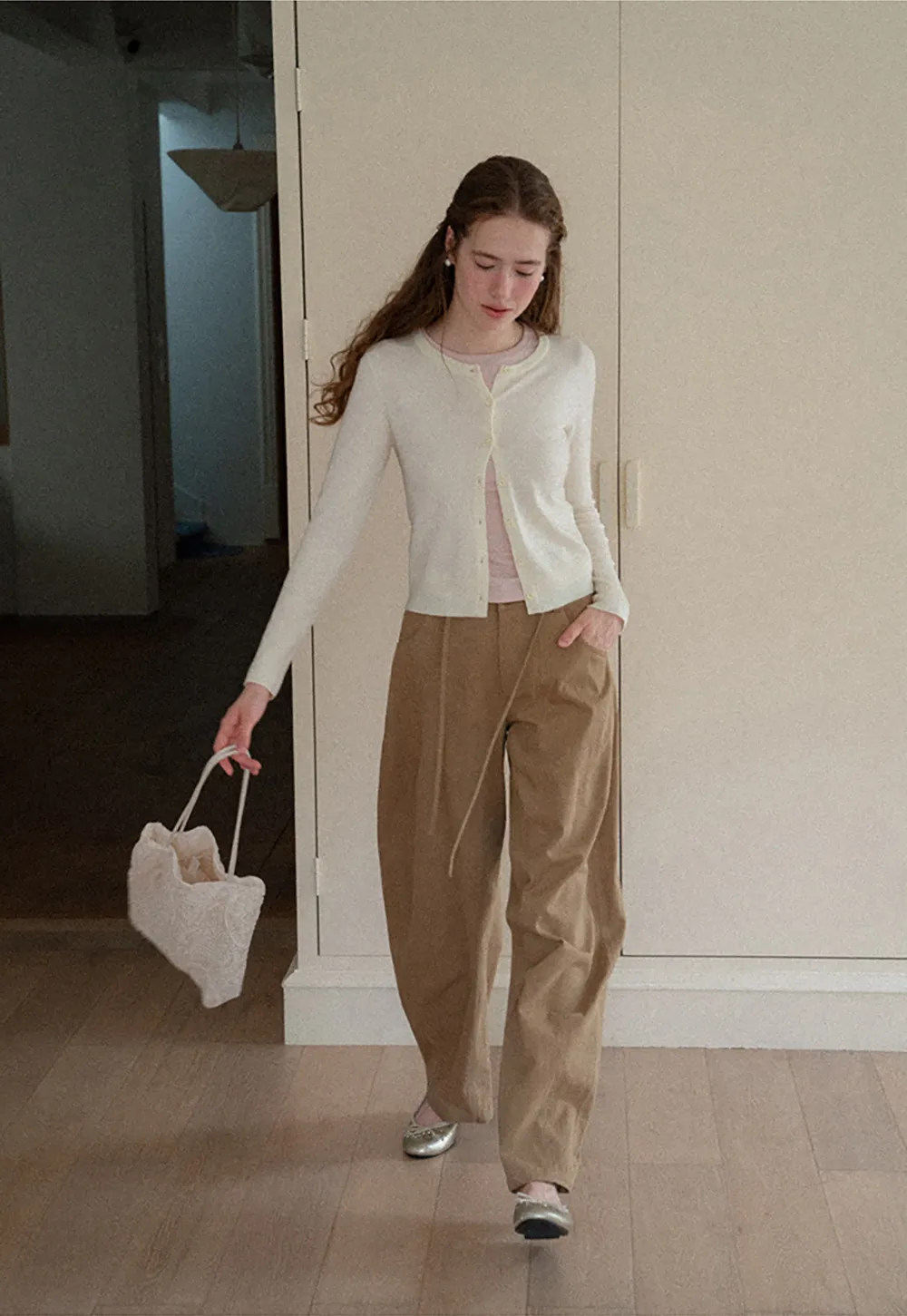 Cropped Cardigan with Collar Detail Woolen Knit Sweater