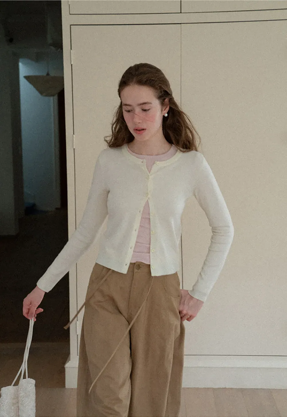 Cropped Cardigan with Collar Detail Woolen Knit Sweater