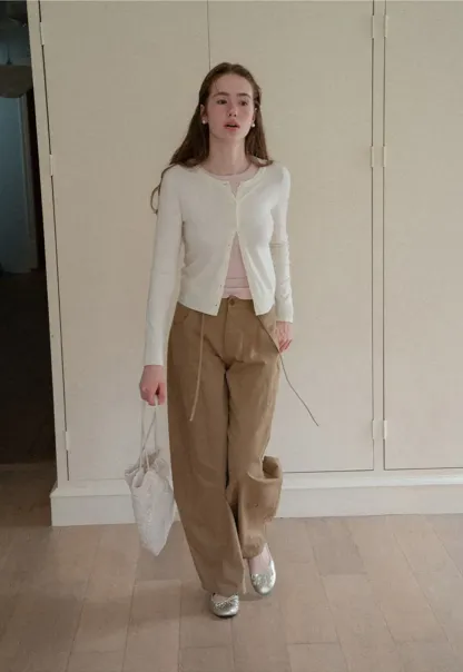 Cropped Cardigan with Collar Detail Woolen Knit Sweater